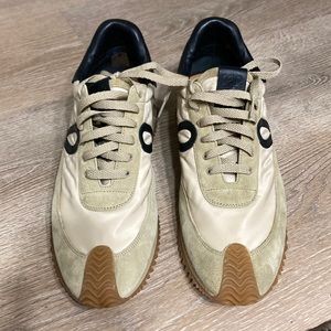 Loewe flow runner TAN sneakers. Size 11 US/ 44 EU